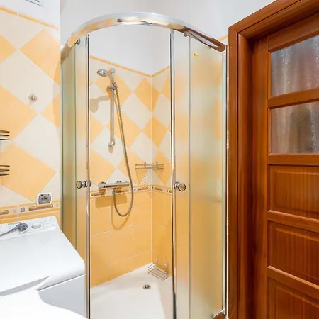 Bukowy Z Bilardem Apartment