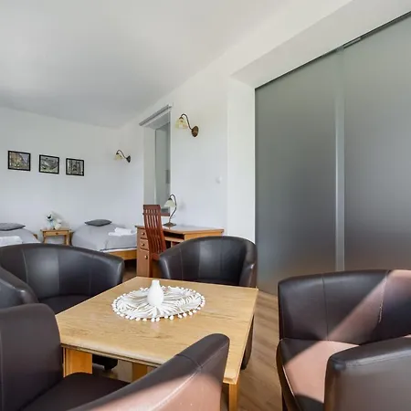 Bukowy Z Bilardem Apartamento *