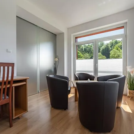 Bukowy Z Bilardem Apartment *